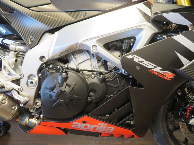 aprilia - rsv-4-factory-aprc