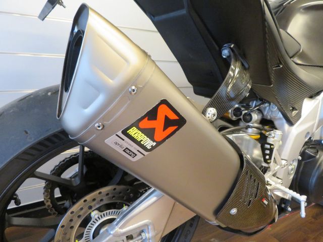 aprilia - rsv-4-factory-aprc