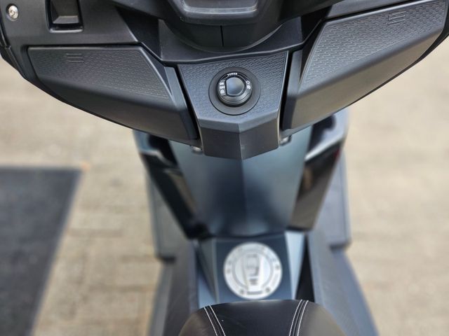 bmw - c-400-gt