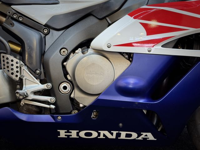 honda - cbr-1000-rr-fireblade
