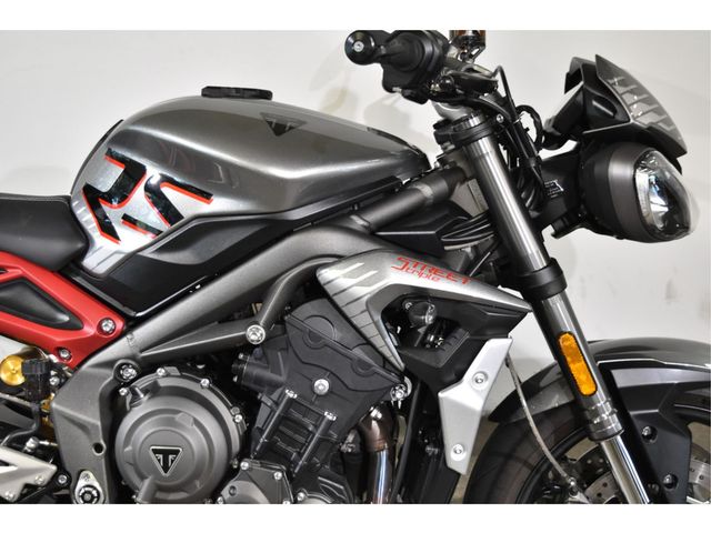 triumph - street-triple-rs