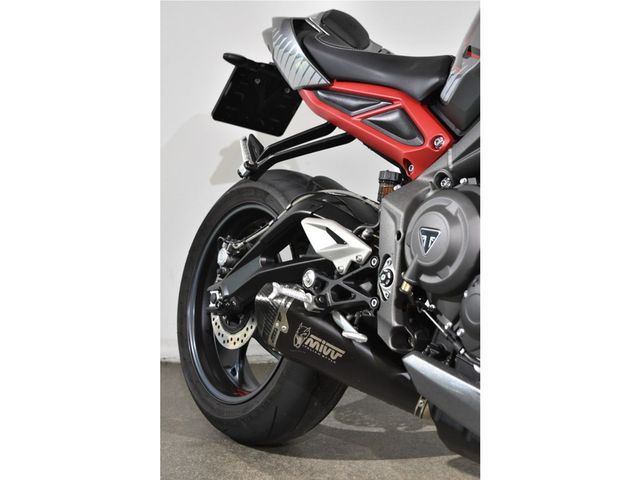 triumph - street-triple-rs