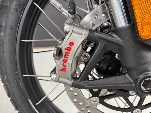 triumph - scrambler-1200-xe