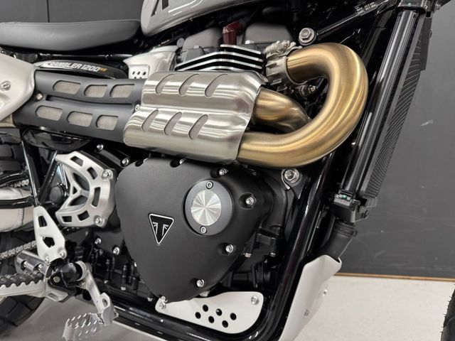 triumph - scrambler-1200-xe