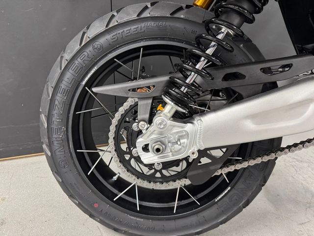 triumph - scrambler-1200-xe