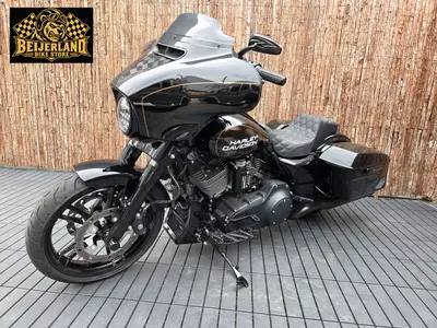 HARLEY-DAVIDSON STREET GLIDE FLHX – foto 4