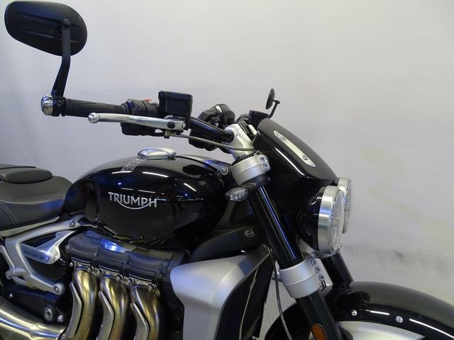 triumph - rocket-iii-r