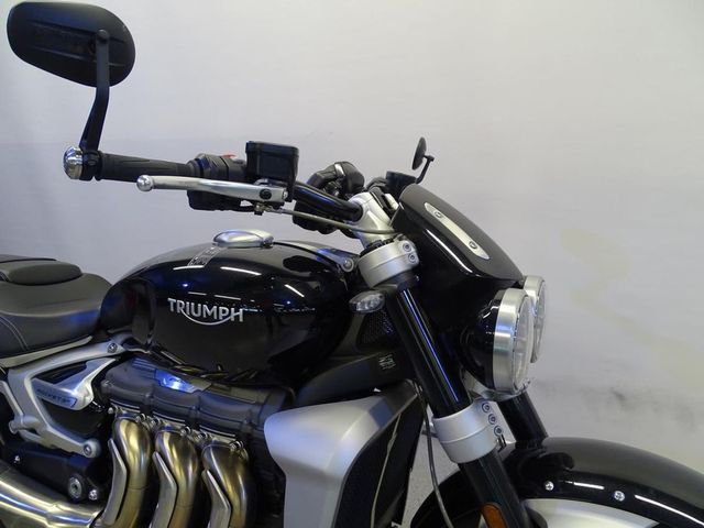 triumph - rocket-iii-r