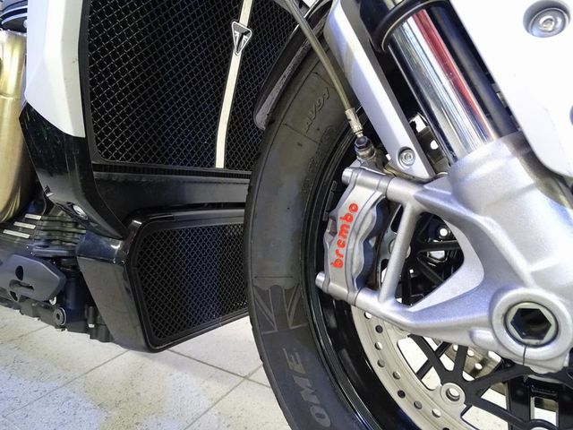 triumph - rocket-iii-r