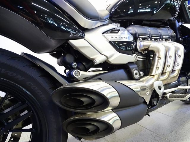 triumph - rocket-iii-r