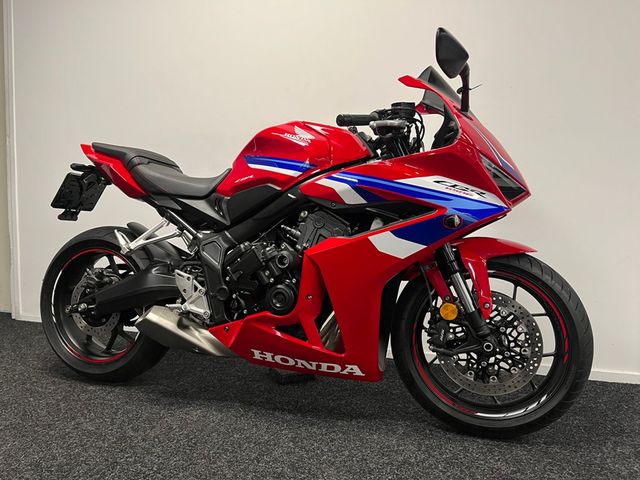 honda - cbr-650-r