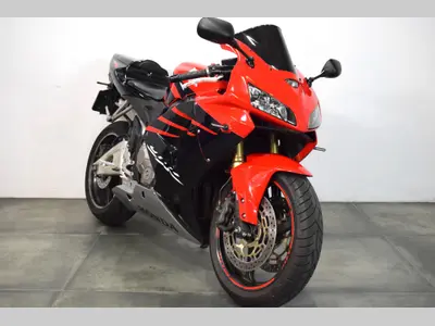 HONDA CBR 600 RR – foto 4