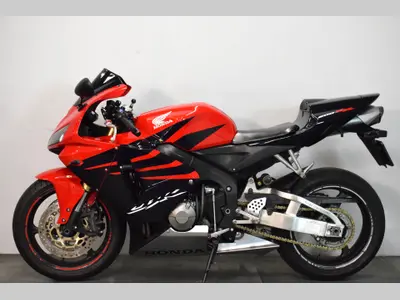 HONDA CBR 600 RR – foto 2