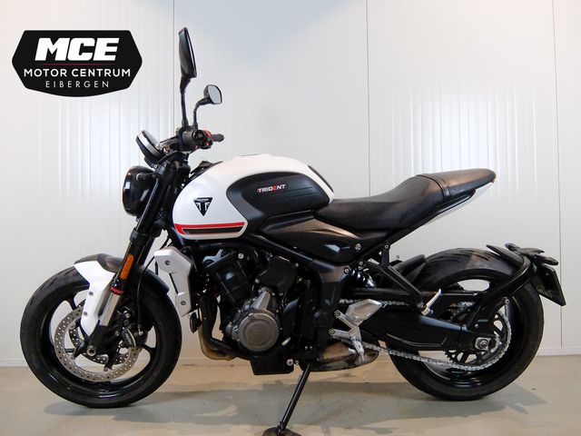 triumph - trident-660