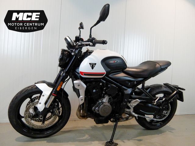 triumph - trident-660