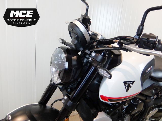 triumph - trident-660
