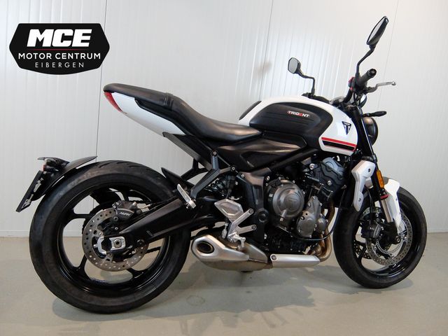 triumph - trident-660