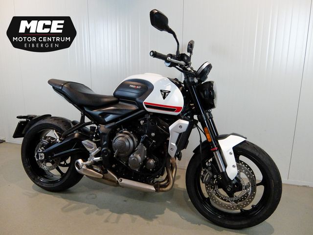 triumph - trident-660