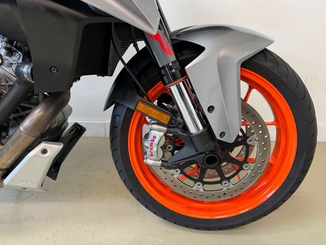 ktm - 1290-super-duke-gt