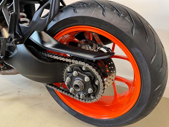 ktm - 1290-super-duke-gt