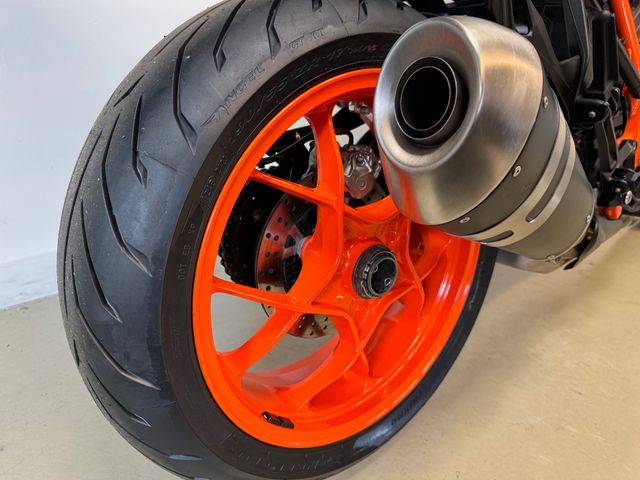 ktm - 1290-super-duke-gt