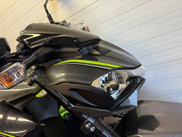 kawasaki - z900