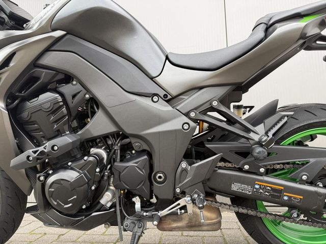 kawasaki - z1100-se