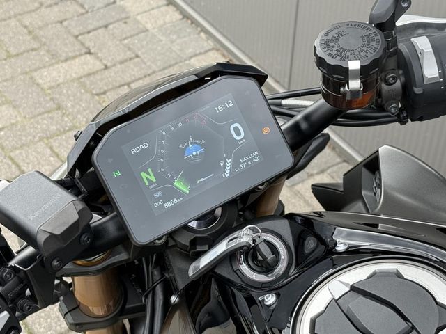 kawasaki - z1100-se