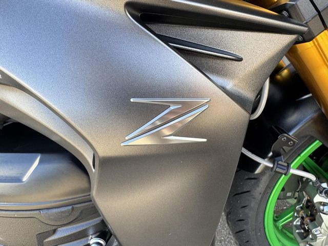 kawasaki - z1100-se