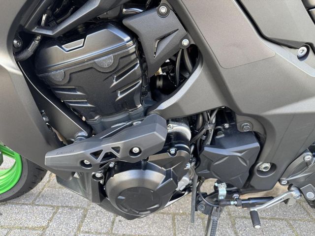 kawasaki - z1100-se
