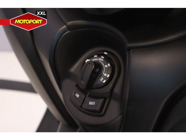 yamaha - x-max-300-abs