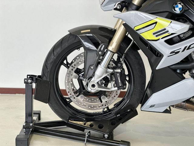 bmw - s-1000-rr-carbon-edition