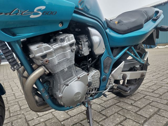 suzuki - gsf-600-s-bandit