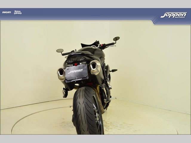 triumph - speed-triple-1050