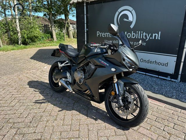 honda - cbr-650-r