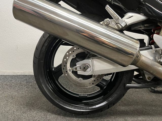 honda - cbr-1100--xx-super-blackbird