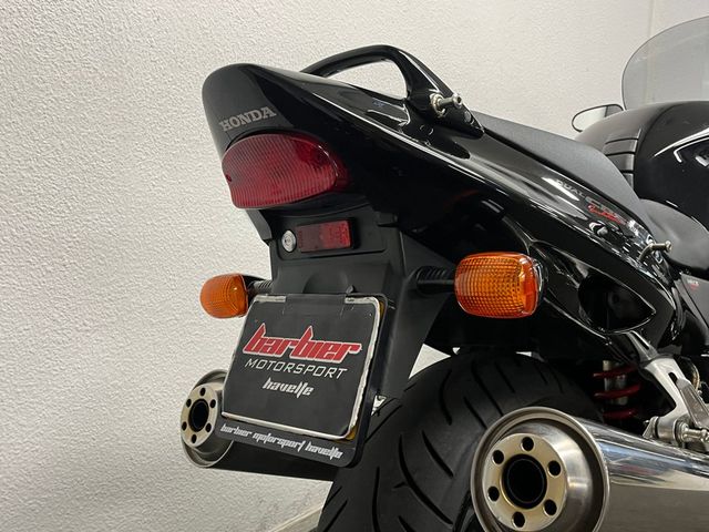 honda - cbr-1100--xx-super-blackbird