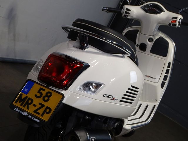 vespa - gts-300-super-sport