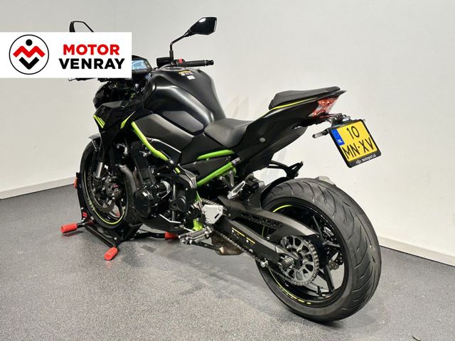kawasaki - z900