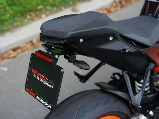 ktm - 1290-super-duke-r