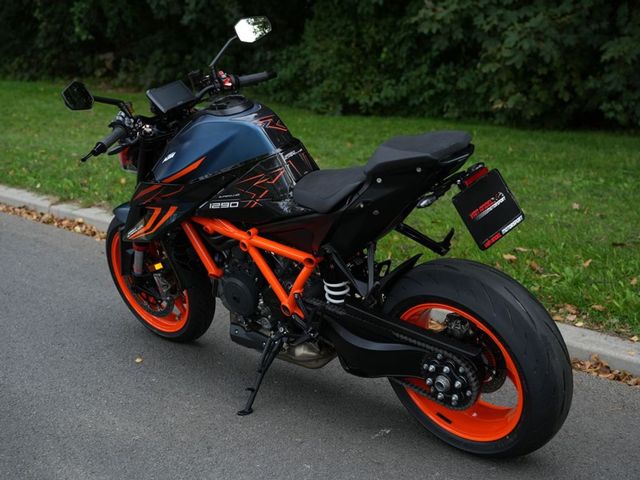 ktm - 1290-super-duke-r