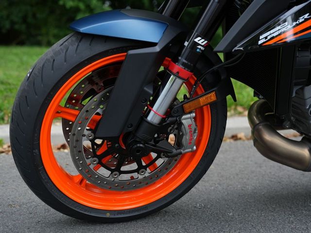 ktm - 1290-super-duke-r