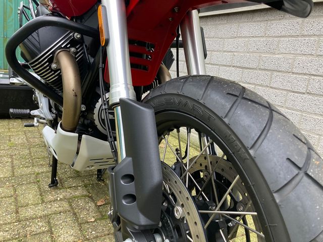 moto-guzzi - v-85-tt