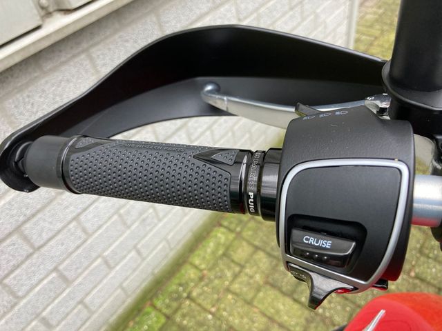 moto-guzzi - v-85-tt