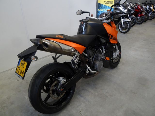 ktm - 990-super-duke