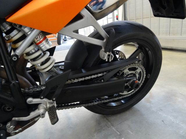ktm - 990-super-duke