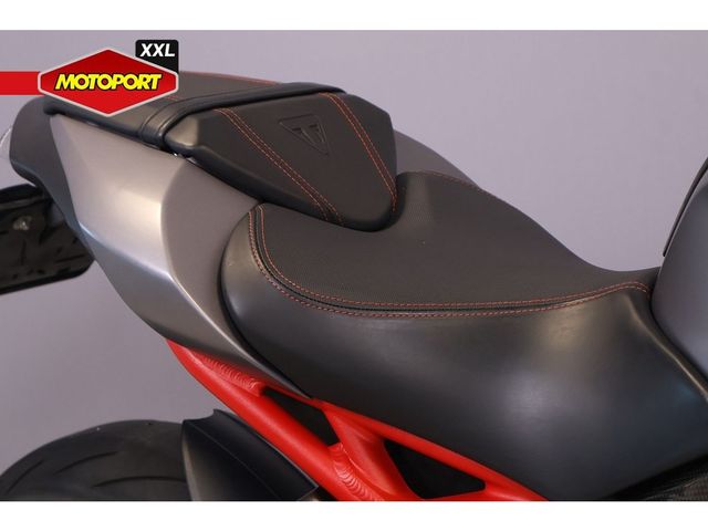 triumph - speed-triple-r