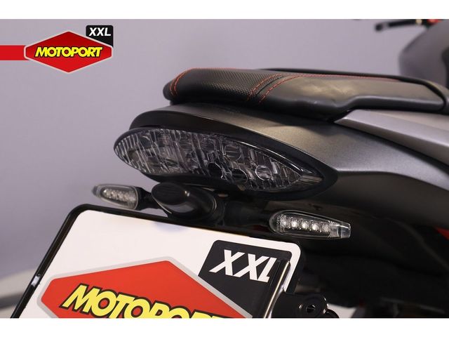 triumph - speed-triple-r