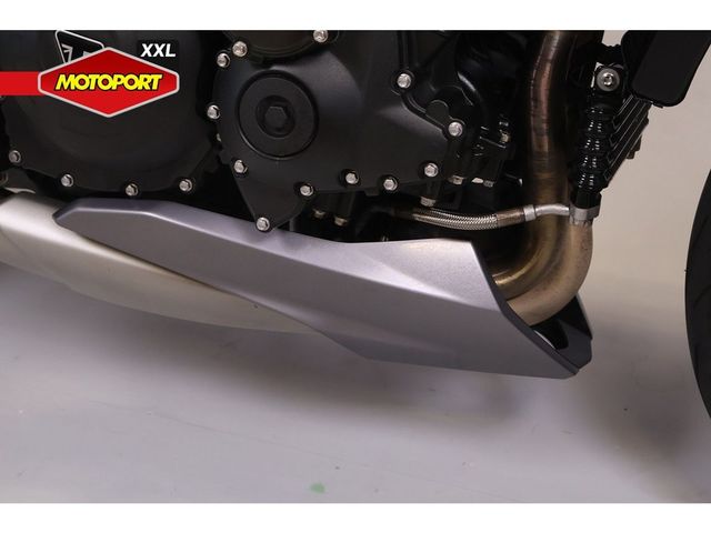 triumph - speed-triple-r