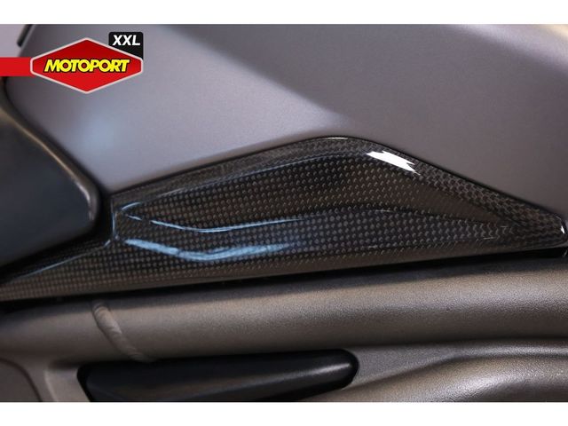 triumph - speed-triple-r